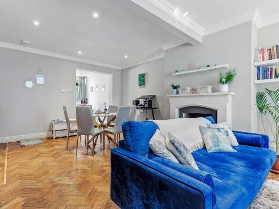 Mews House West Ken Villa London Bagian luar foto