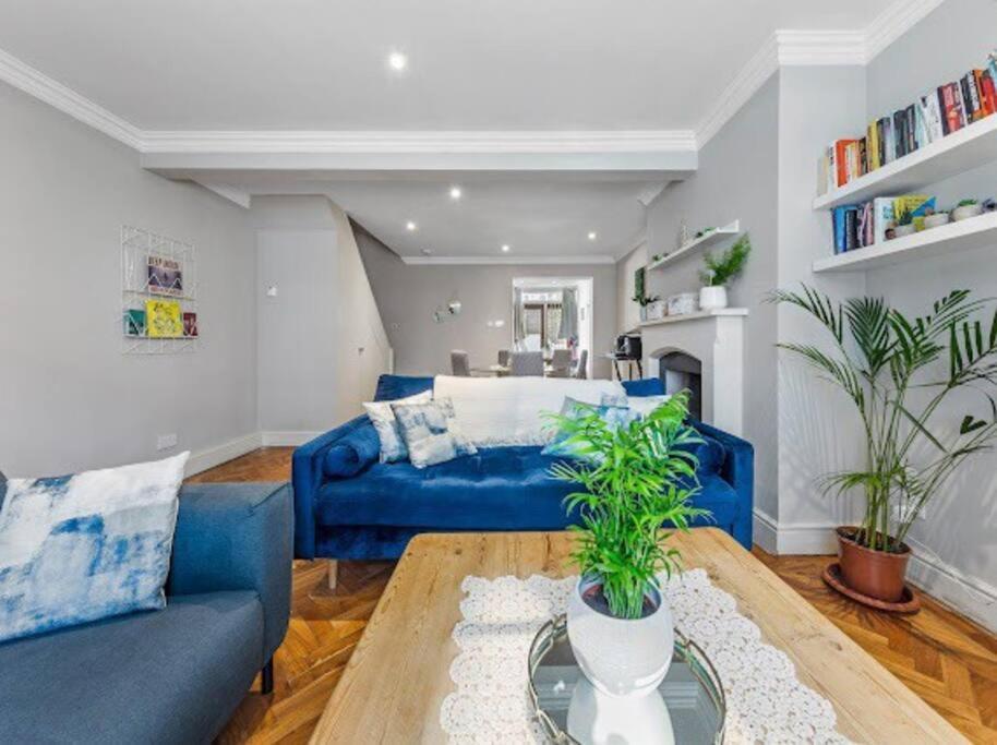 Mews House West Ken Villa London Bagian luar foto