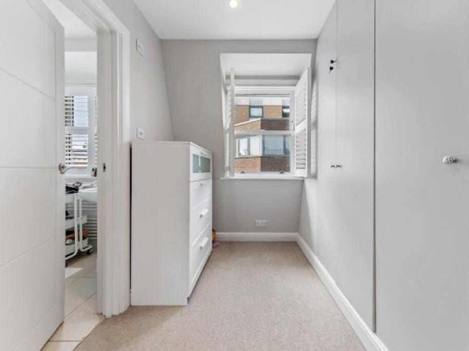 Mews House West Ken Villa London Bagian luar foto